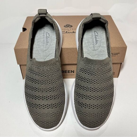 Clarks Cloudsteppers Ezera Path Perforated Knit Slip-Ons - Picture 5 of 7